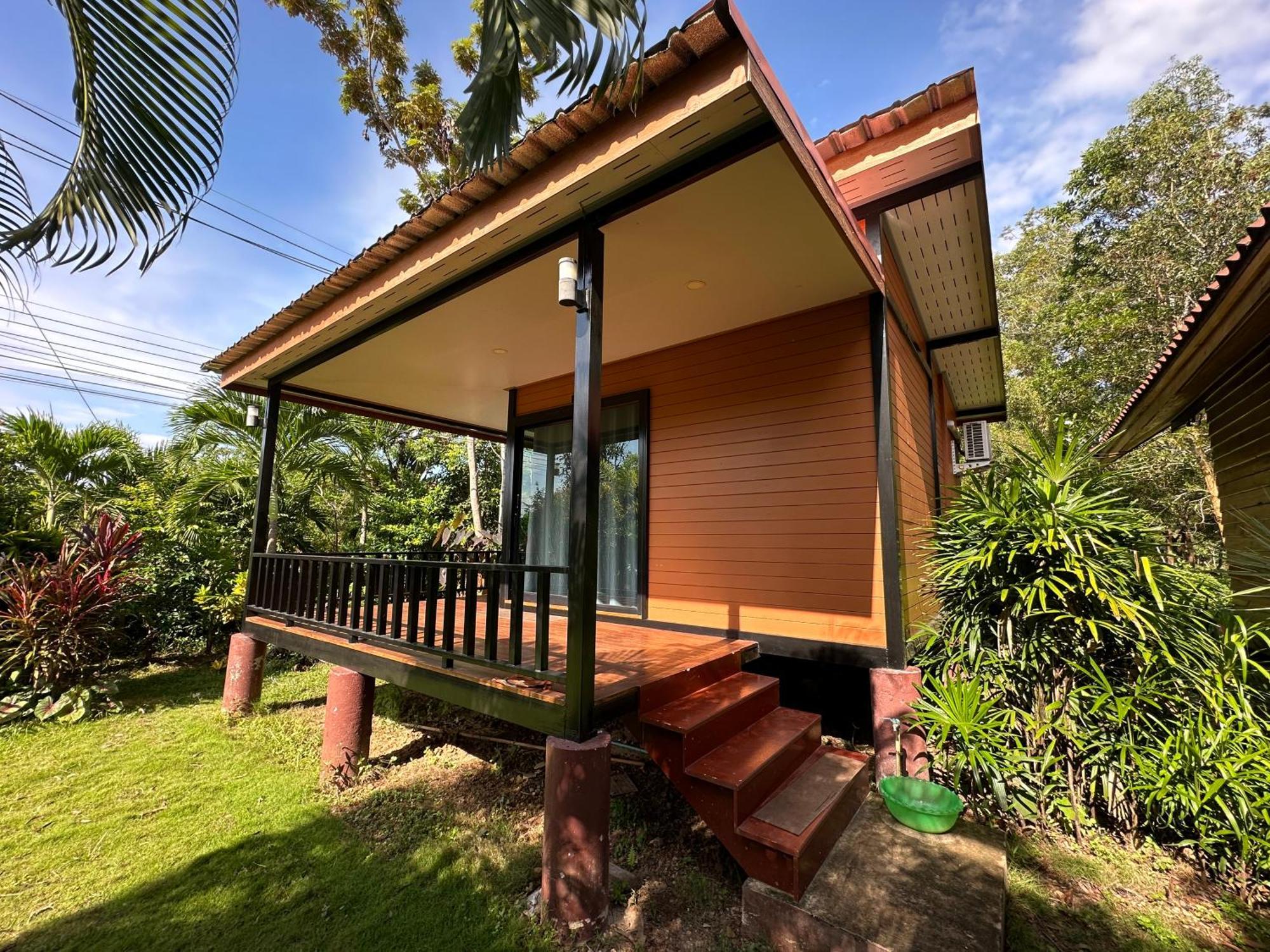 Koh Jum Bungalow & Hostel Kültér fotó