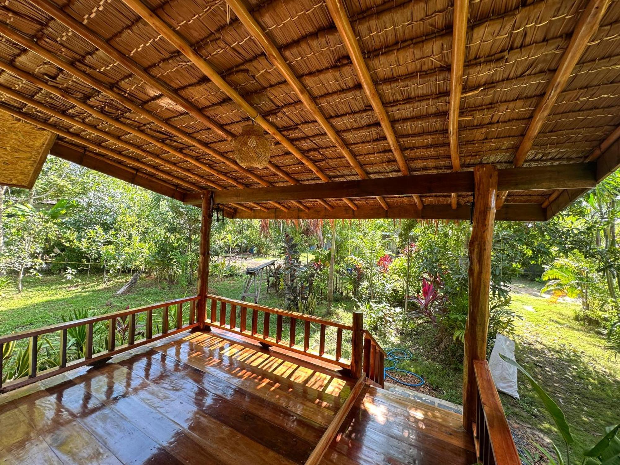 Koh Jum Bungalow & Hostel Kültér fotó