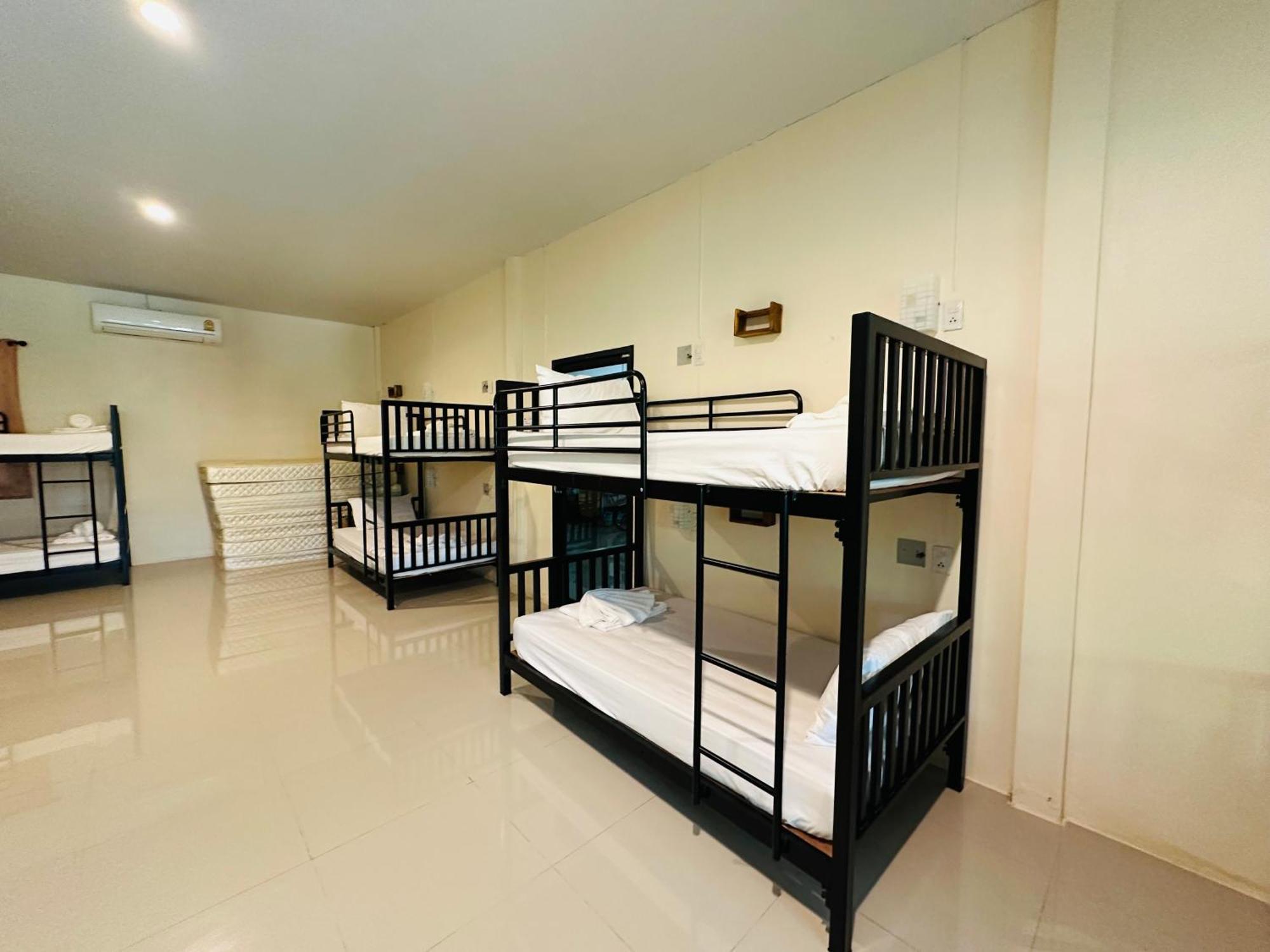 Koh Jum Bungalow & Hostel Kültér fotó