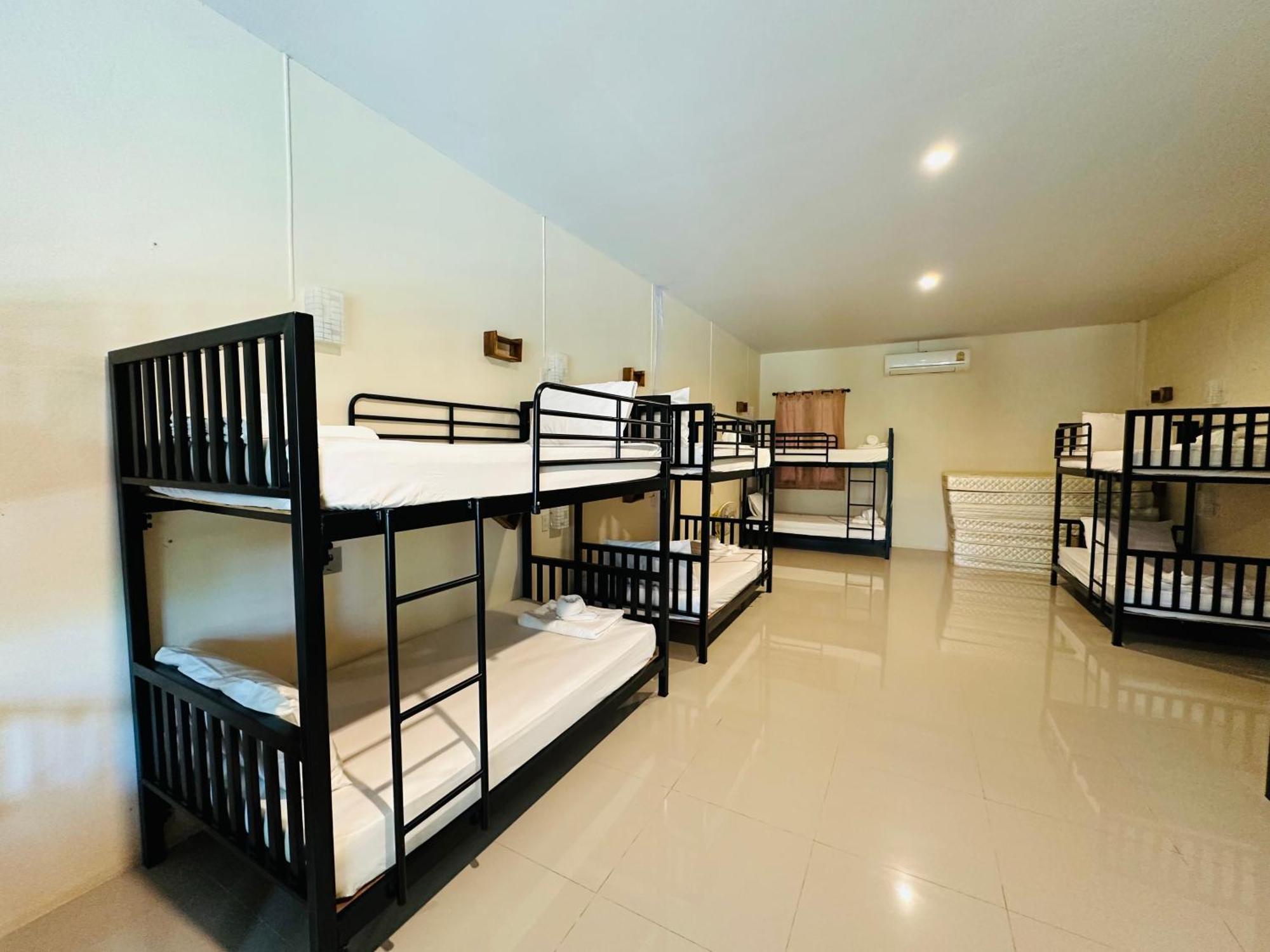 Koh Jum Bungalow & Hostel Kültér fotó