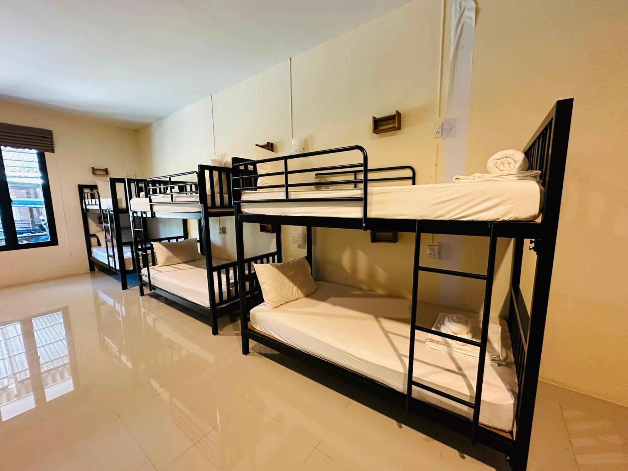 Koh Jum Bungalow & Hostel Kültér fotó