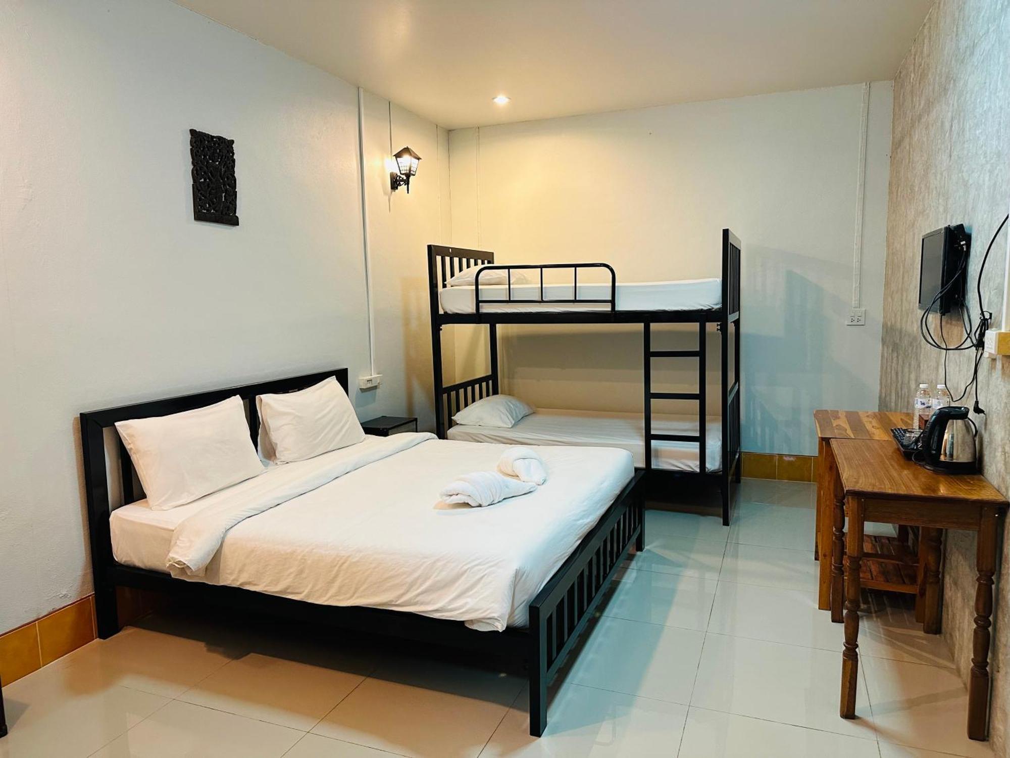 Koh Jum Bungalow & Hostel Kültér fotó