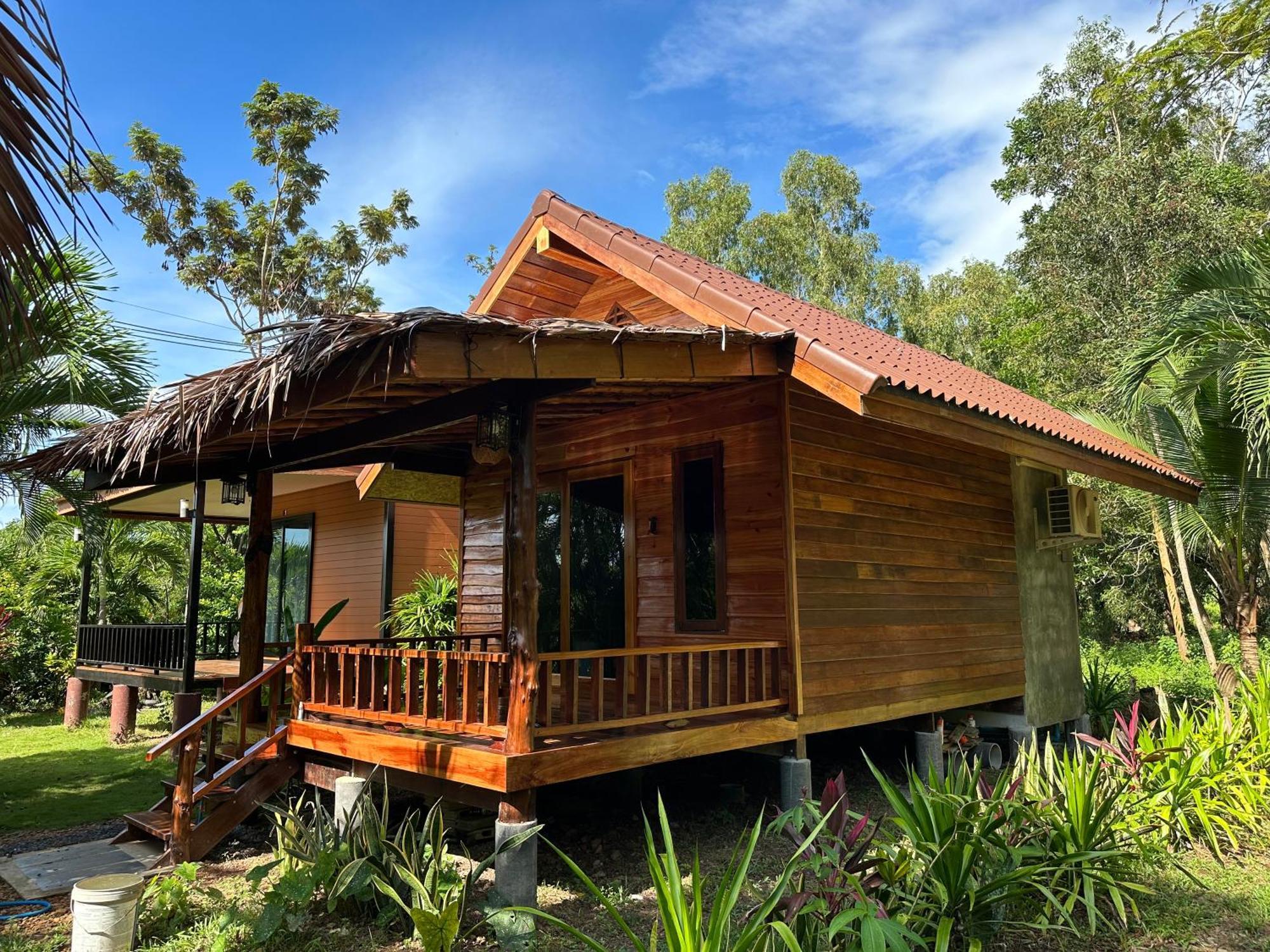 Koh Jum Bungalow & Hostel Kültér fotó